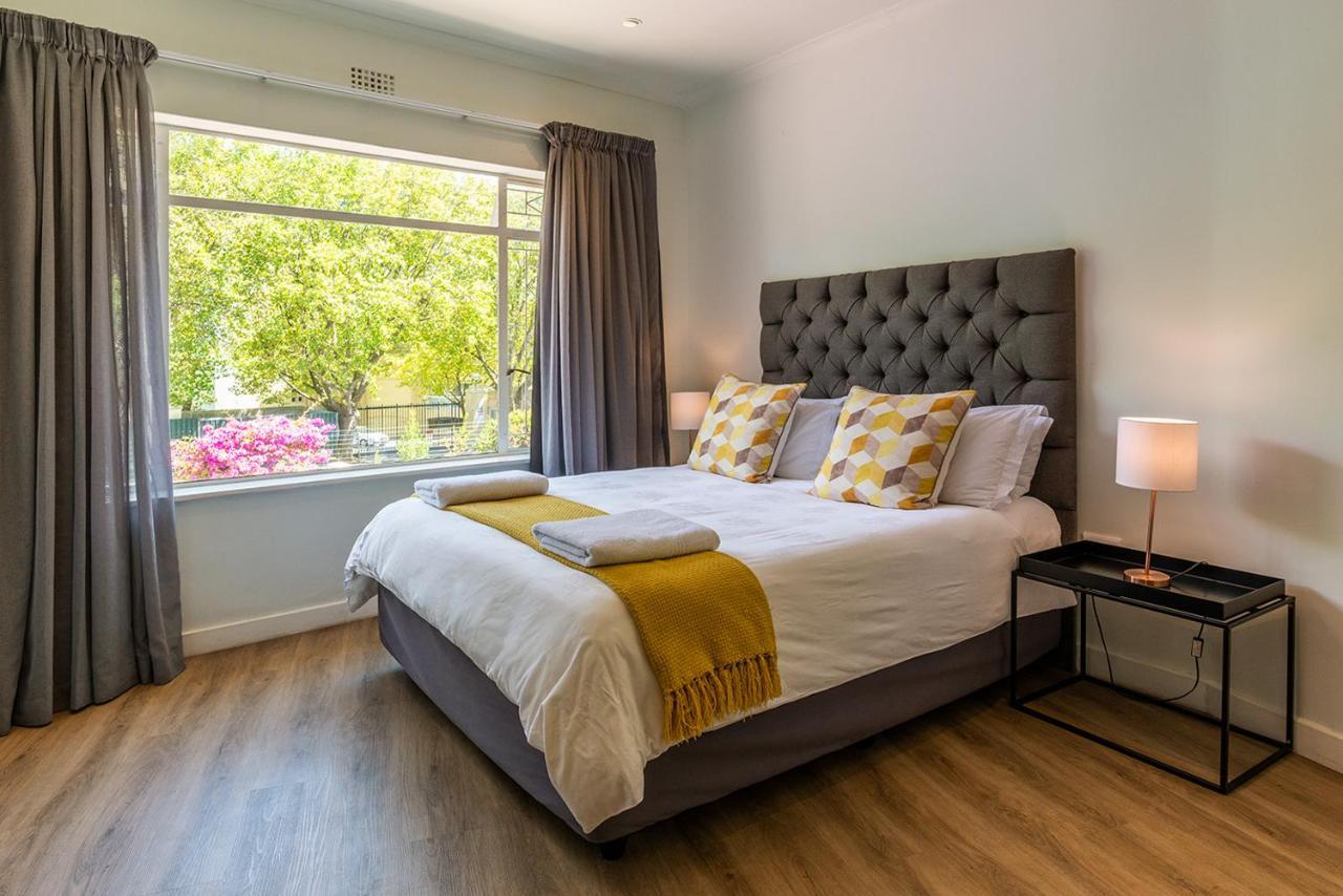 Oak Manor Hotel Fokváros Kültér fotó