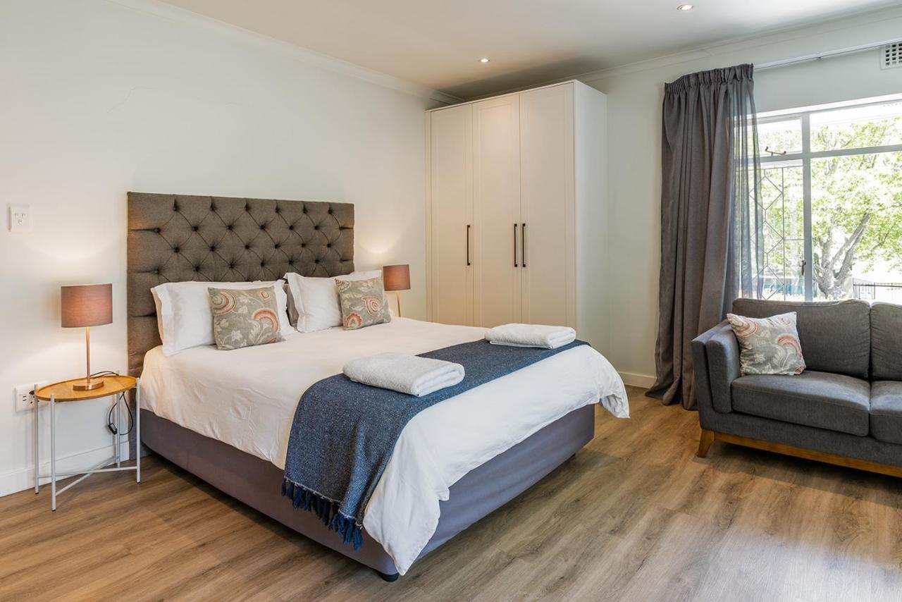Oak Manor Hotel Fokváros Kültér fotó